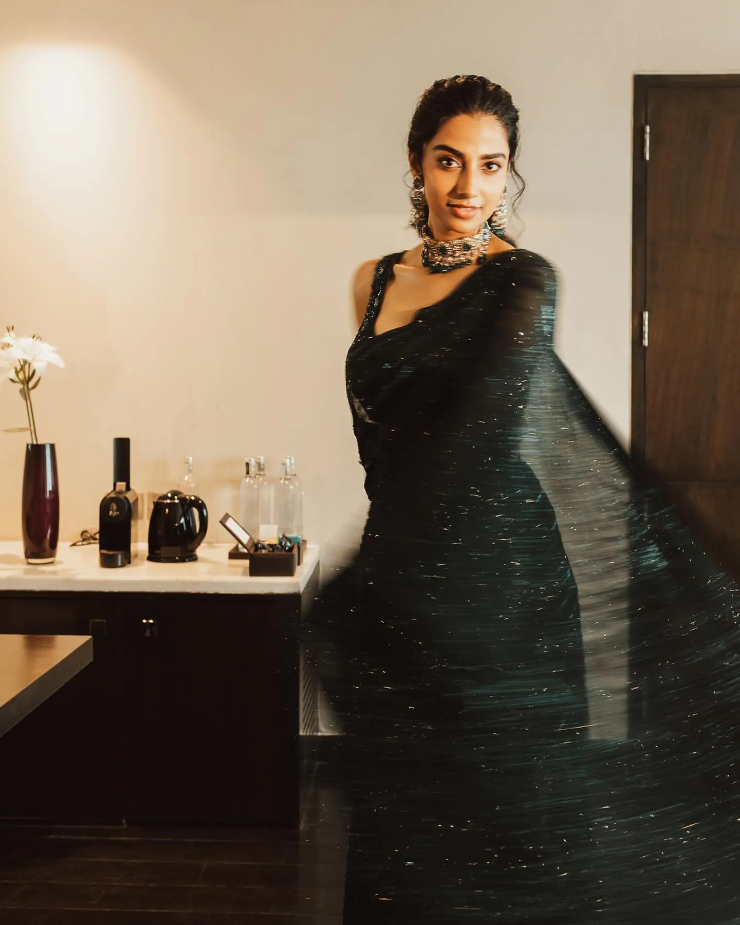 Meenaakshi Chaudhary - meenaakshi-chaudhary-hot-47.webp